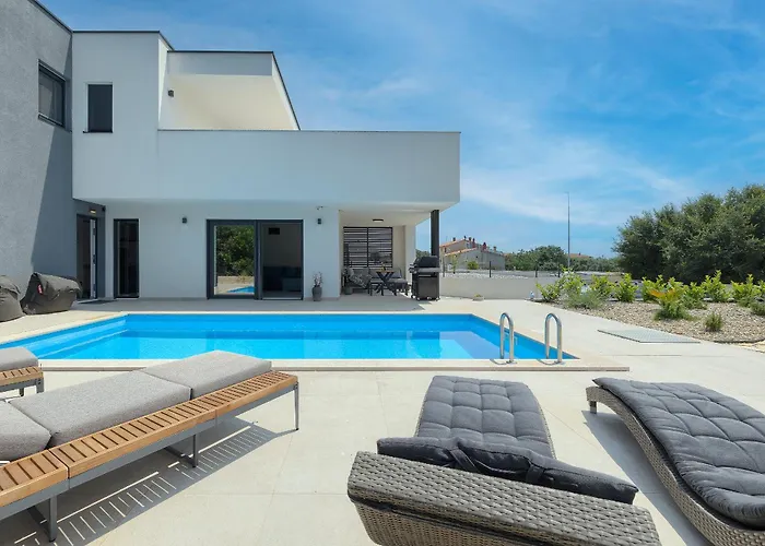 Villa Mayla Ližnjan