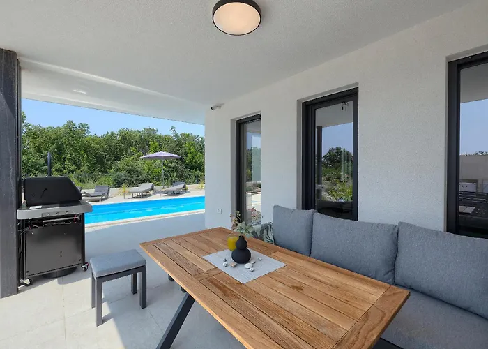 Villa Mayla *